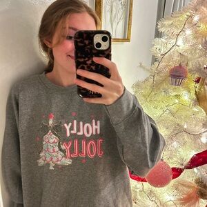 Gildan Gray 'Holly Jolly' Sweatshirt